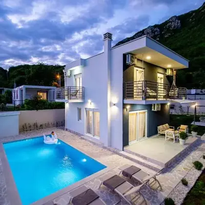 Villa Aurora