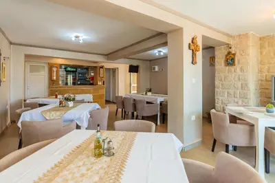 Gallery image of Apart Hotel S Lux in Bar