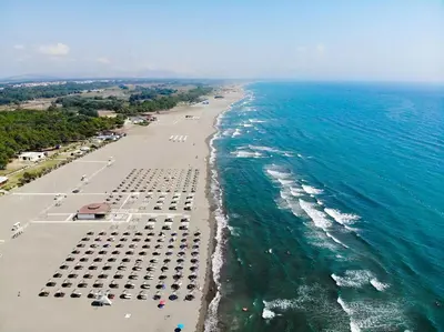 an aerial view of a beach and the ocean at Donji Stoj Rene Villa in Donji Štoj