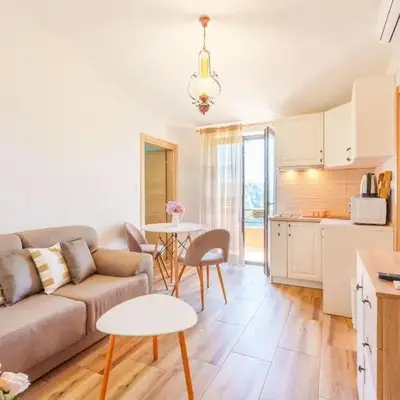 Big Hill Apartment 2