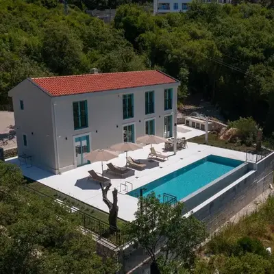 Villa Zvis Sea View with Private Pool & Peaceful Stay