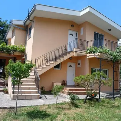 Apartmani Bisser