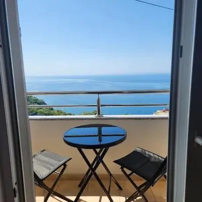 Sunny Apartment