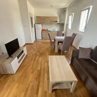 Modern 2BR - Smart TV and WiFi