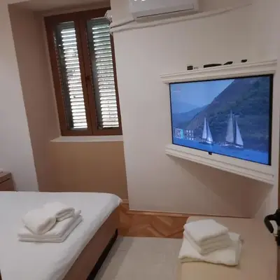 Apartman HOME Kotor