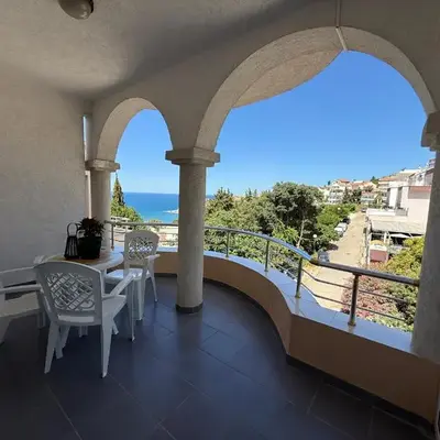 Antoni Apartments