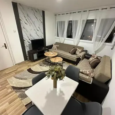 Zagi Apartment