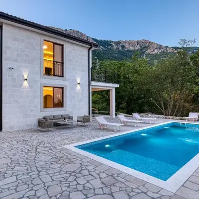 Villa 53