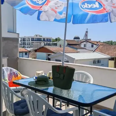 Una