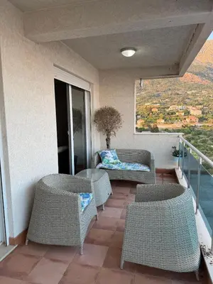 Gallery image of Kalamper Vista seaview and pool in Bar