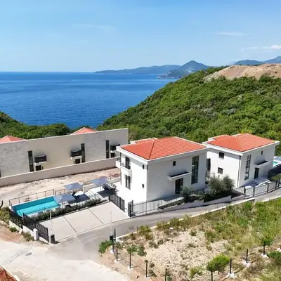 Luxury Villa - New Building with pool and Fantastic Side Sea View