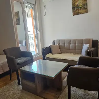 Apartment tuski put
