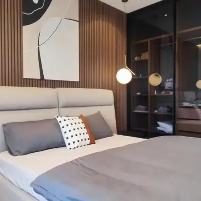 City Living with Style - Elegant One-Bedroom Apartment