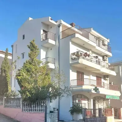 Apartment Maruni