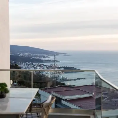 Seaview Residence