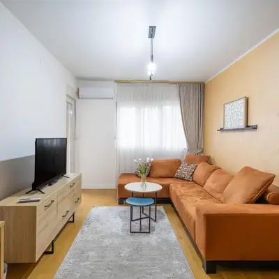 The Point - Modern City Apartment