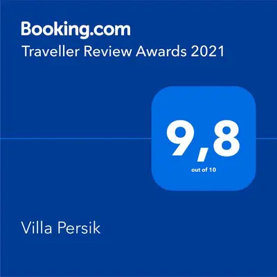 a screenshot of a cell phone with a travel review avatar at Villa Persik in Utjeha