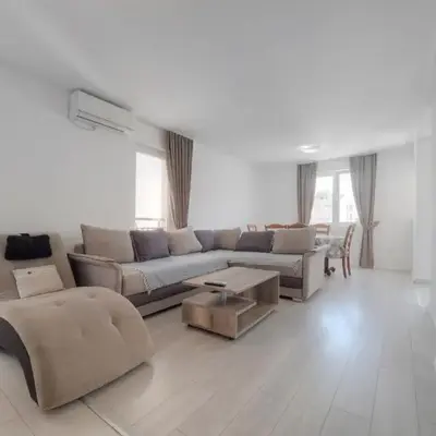 Family Three bedroom Apartment Brando