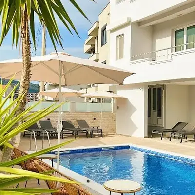 Apartments Fat e Jet - Pool & Breakfast