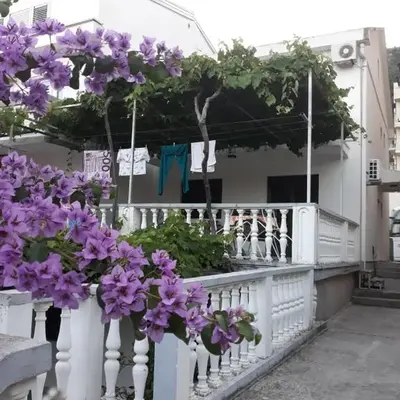 Sobe i apartmani Marović