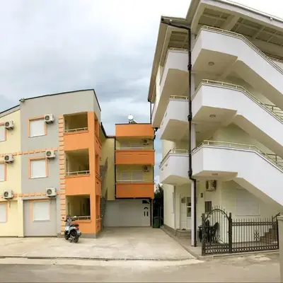 Apartments Leyla