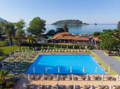 a view of the pool at a resort with a view at Hotel Aleksandar in Budva