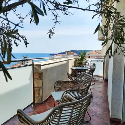 Lux M & A Apartments