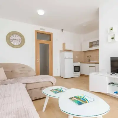 1bd Modern Apt in Dobra Voda with Roof Access 