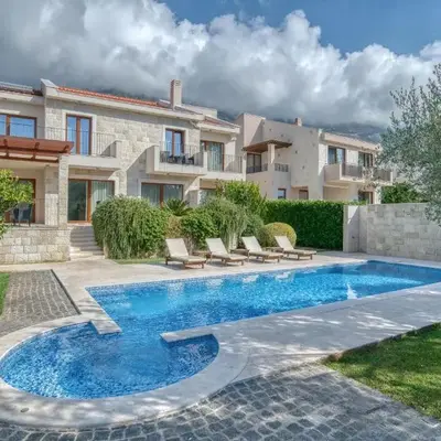 Villa Zen Port