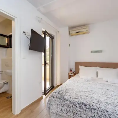 Gregovic Family Apartments