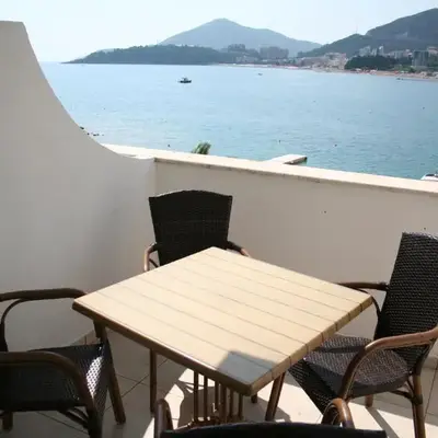 Beachfront apartment in Becici