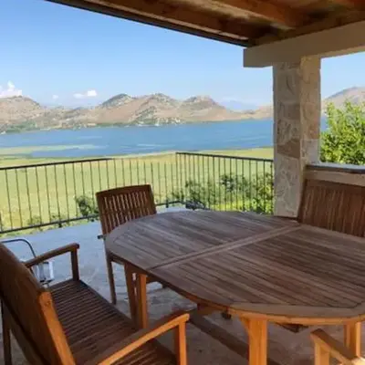 Skadar lake house Bobija