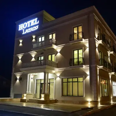 Hotel Lazaro