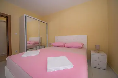 Gallery image of Apartments Biskupović in Muo