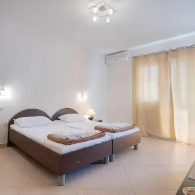 Mandir apartments - Center