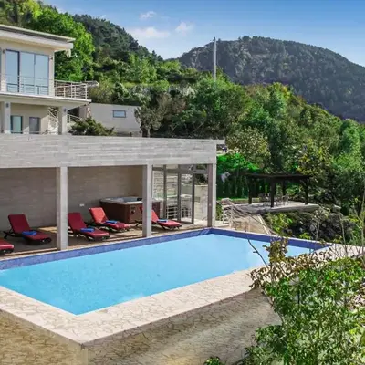 Awesome Home In Kotor