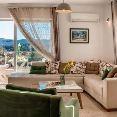 HAPPY HOME