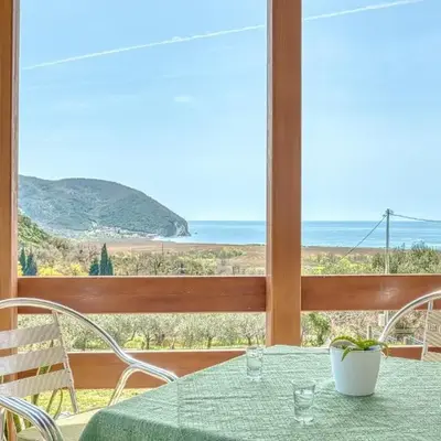 Two Bedroom House with Sea View MAJ