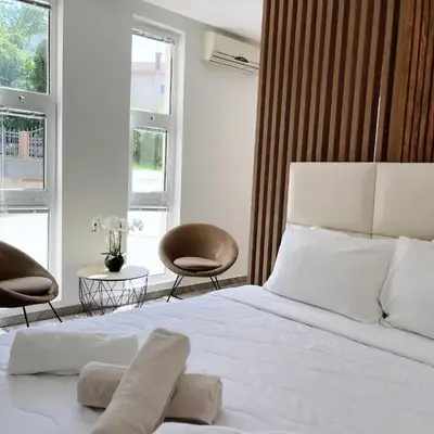 Guest House Koliqi - Hotel & Apartments