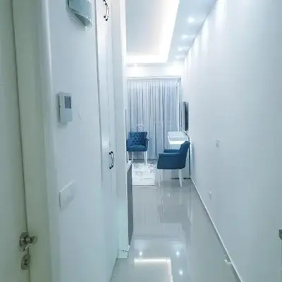 LUX Apartment - Central Place Bar