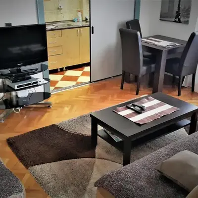 Centre Point Apartment