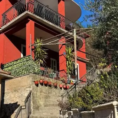 Red House Apartment