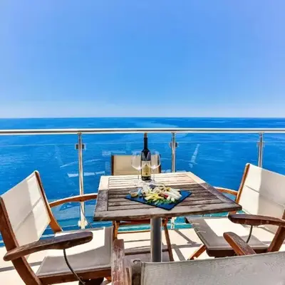 Modern apartment with sea view in Dobra Voda