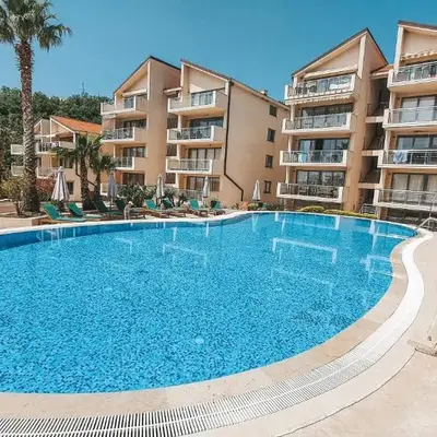 A&A Apartment in Blue Horizon Przno with pool