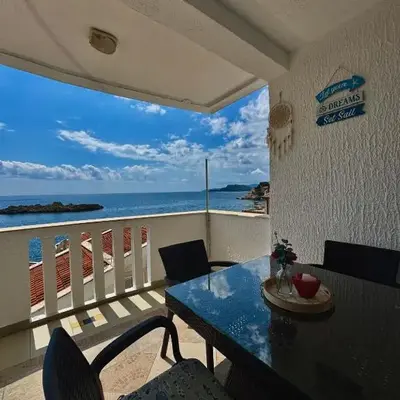 Pine&Sea Beach Retreat