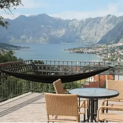 3-Bedroom Apartment With Panoramic Bay Views