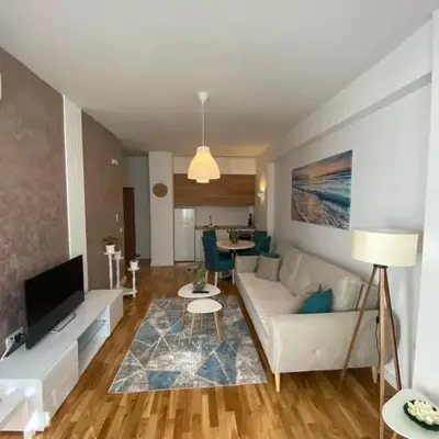 Crown Apartment