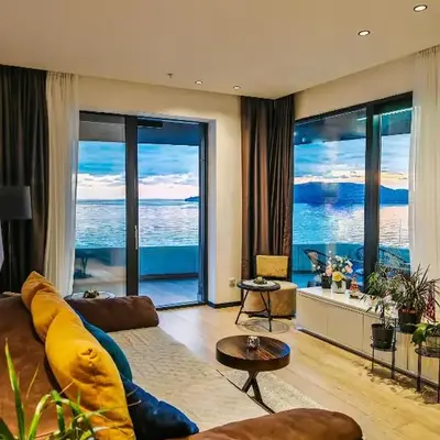 Beachfront luxury apartment