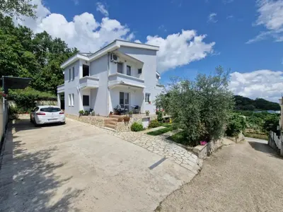 Gallery image of Gjoni Guest House in Ulcinj
